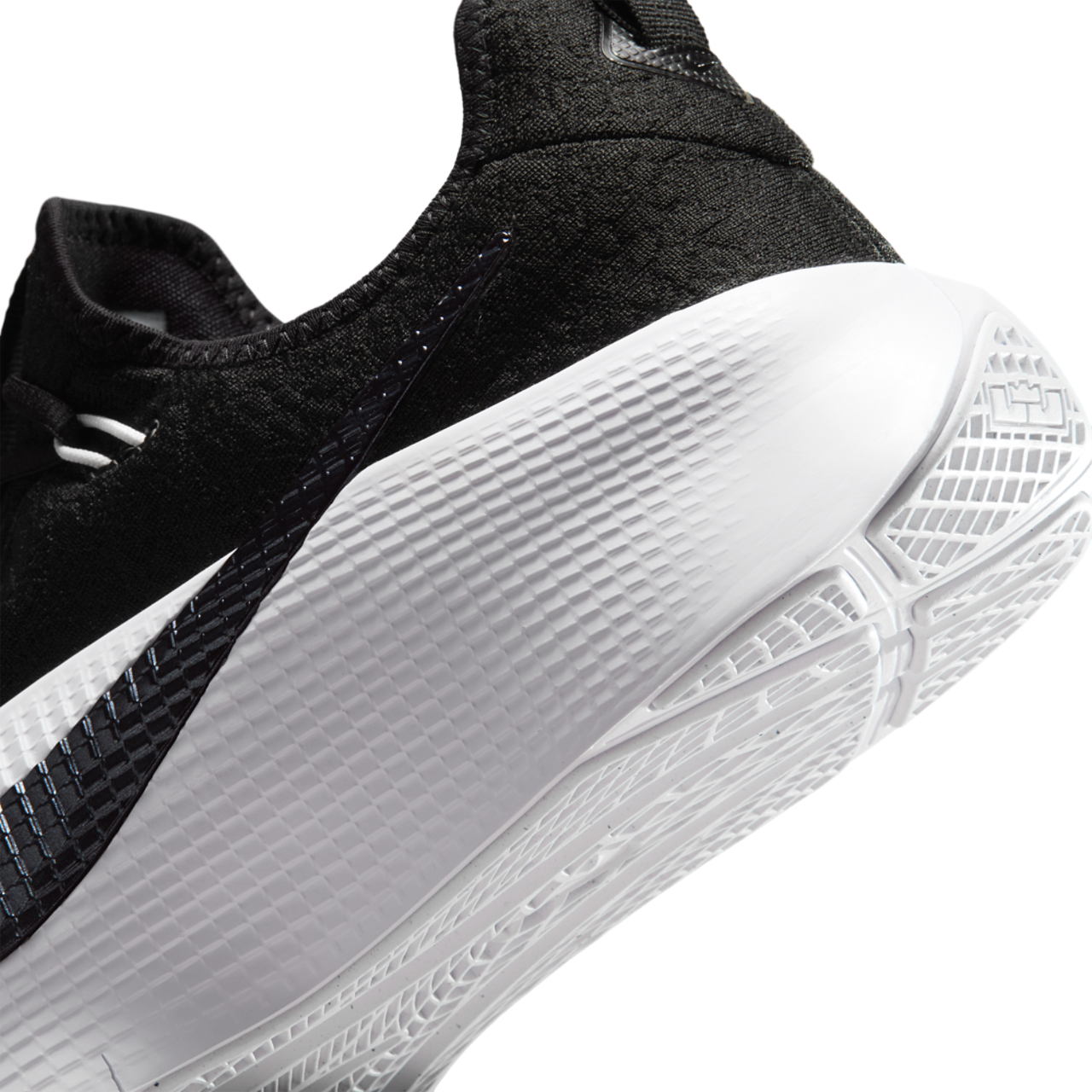 Nike Lebron TR 1 Image 8 of 8. Tap to open photo gallery.