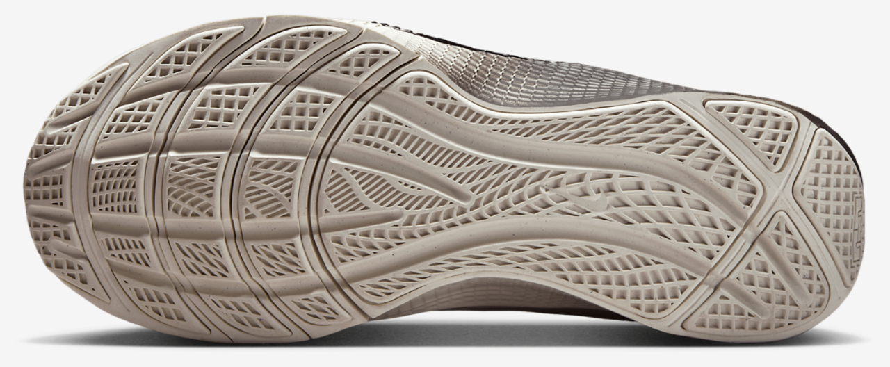 Nike Lebron TR 1 Image 5 of 5. Tap to open photo gallery.