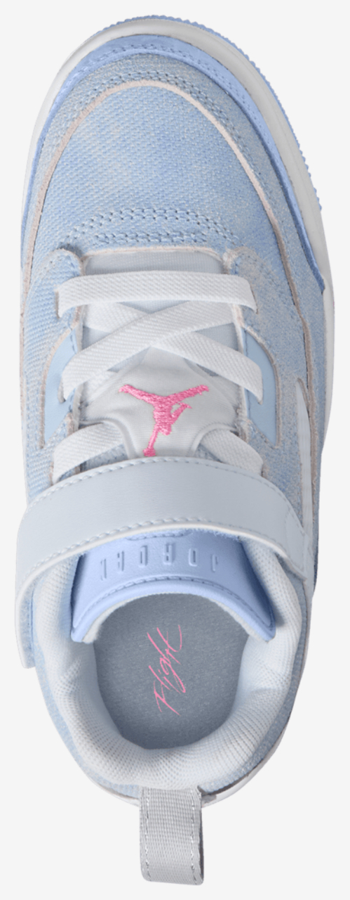 Jordan Spizike Low Fem Image 3 of 4. Tap to open photo gallery.