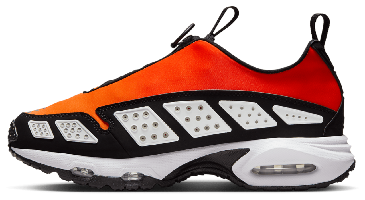 Nike Air Max Sunder Fade Image 2 of 9. Tap to open photo gallery.
