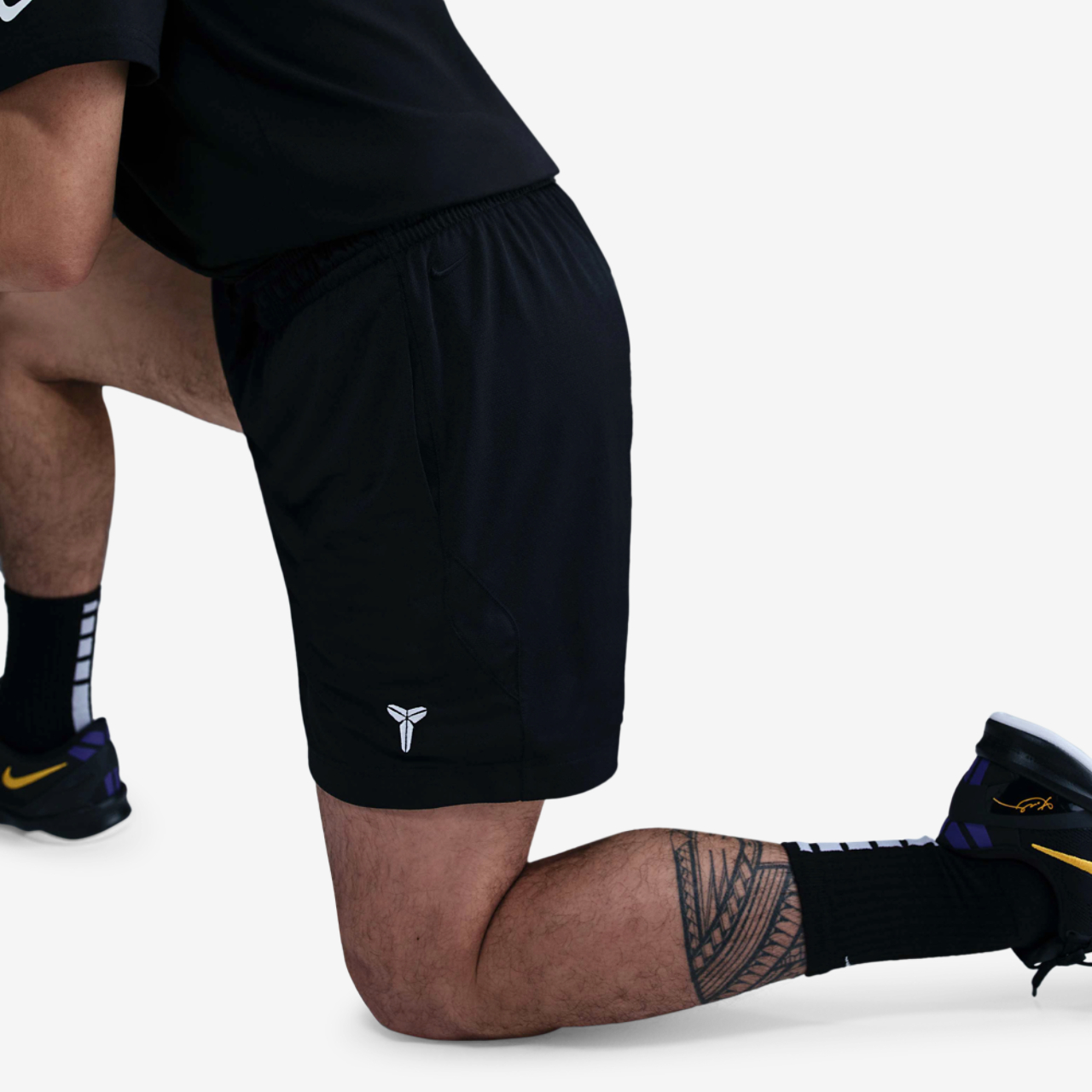 Nike KB Dri-FIT Fund 6" Shorts Image 2 of 5. Tap to open photo gallery.