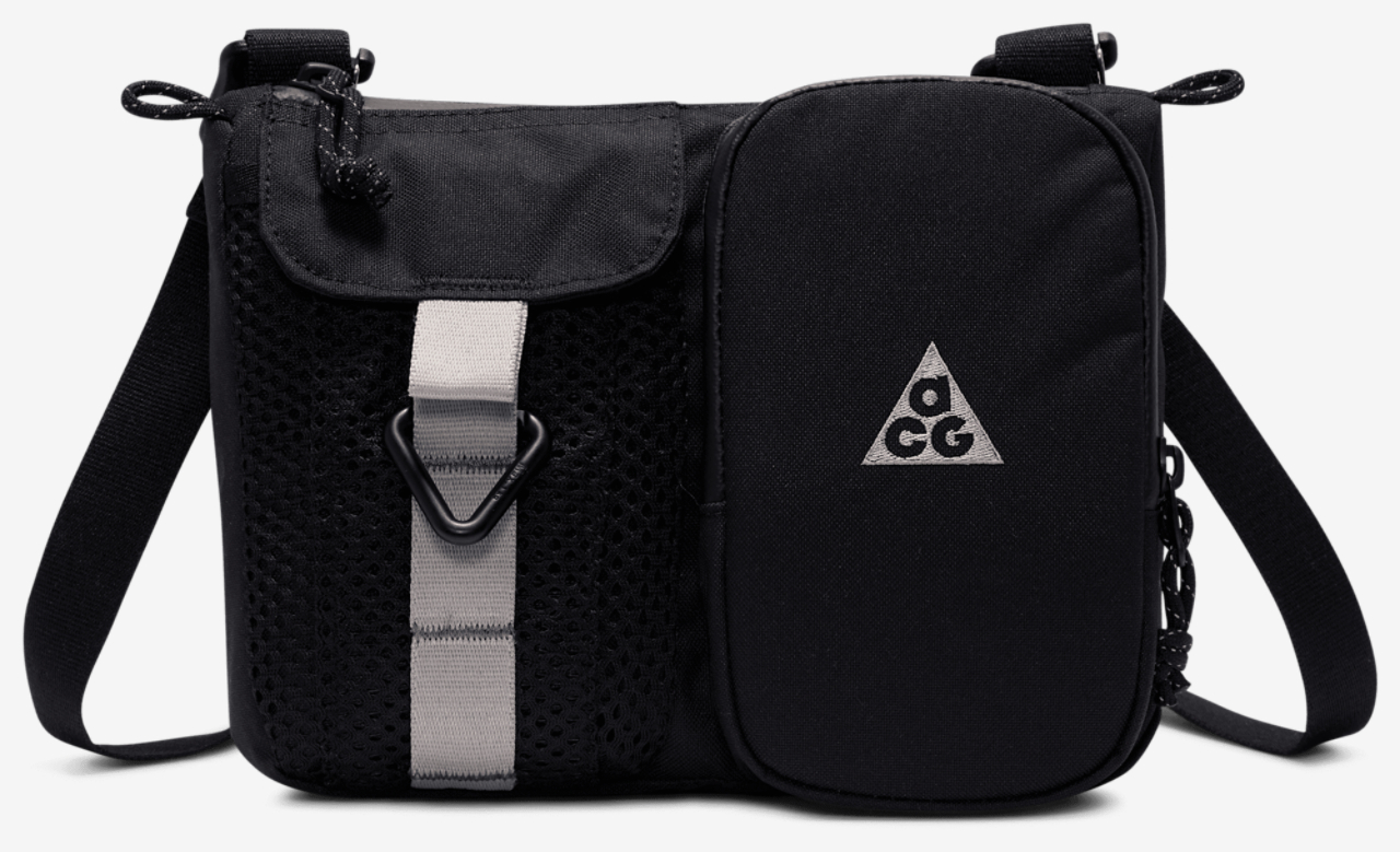 Nike ACG Daymax Crossbody Image 1 of 8. Tap to open photo gallery.