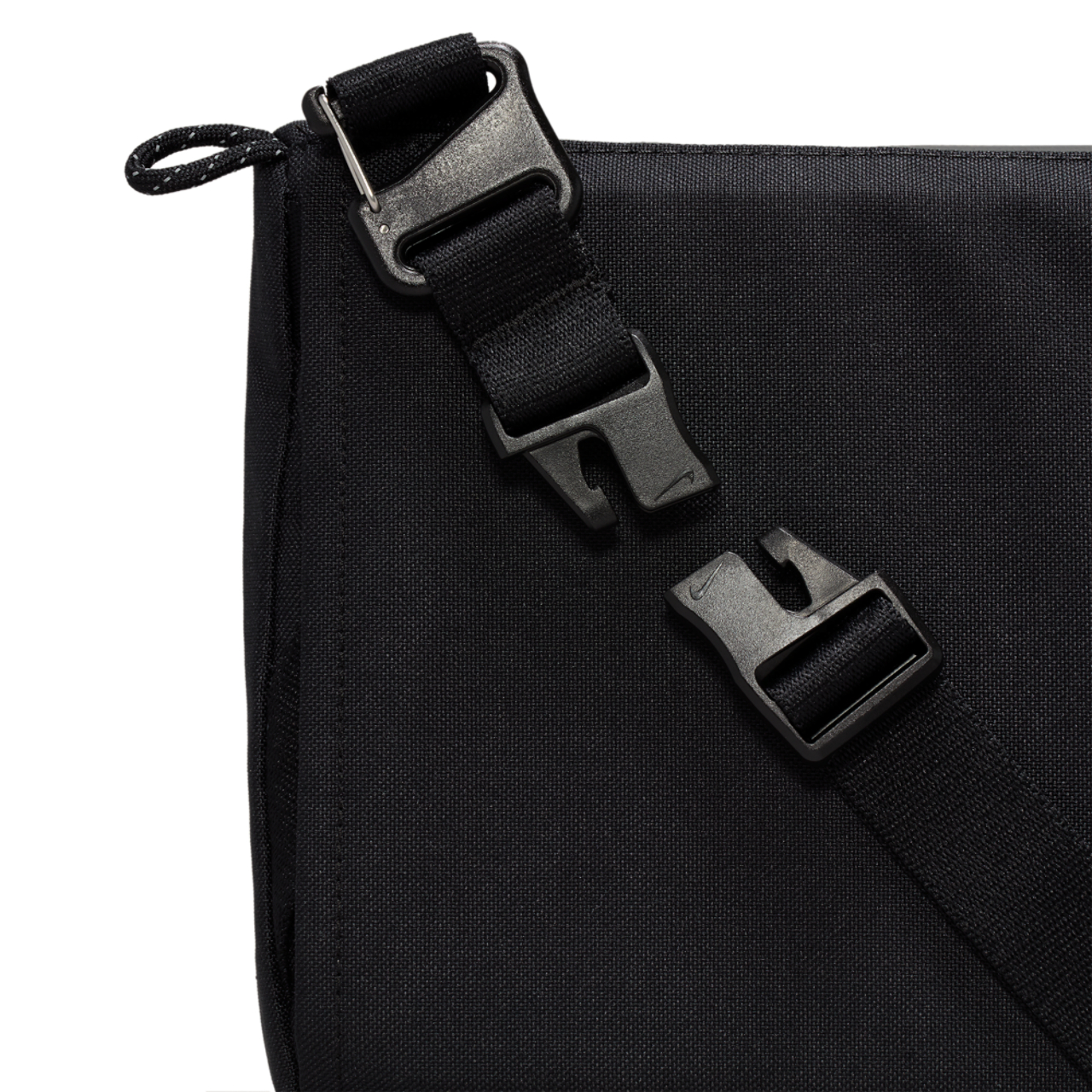 Nike ACG Daymax Crossbody Image 8 of 8. Tap to open photo gallery.