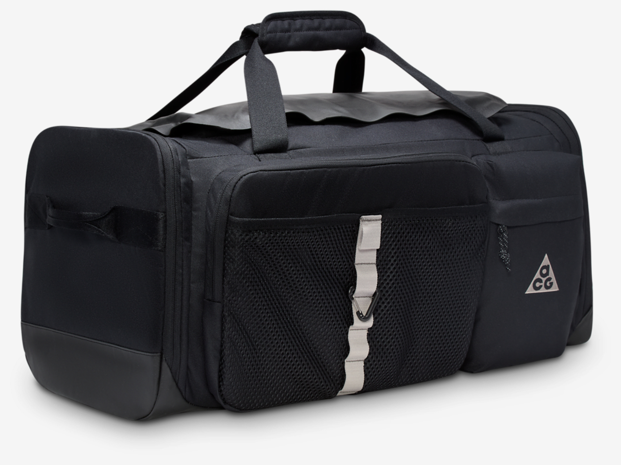 Nike ACG Daymax Duffel Image 3 of 8. Tap to open photo gallery.