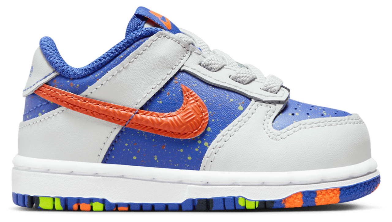 Nike Dunk Low Image 1 of 5. Tap to open photo gallery.