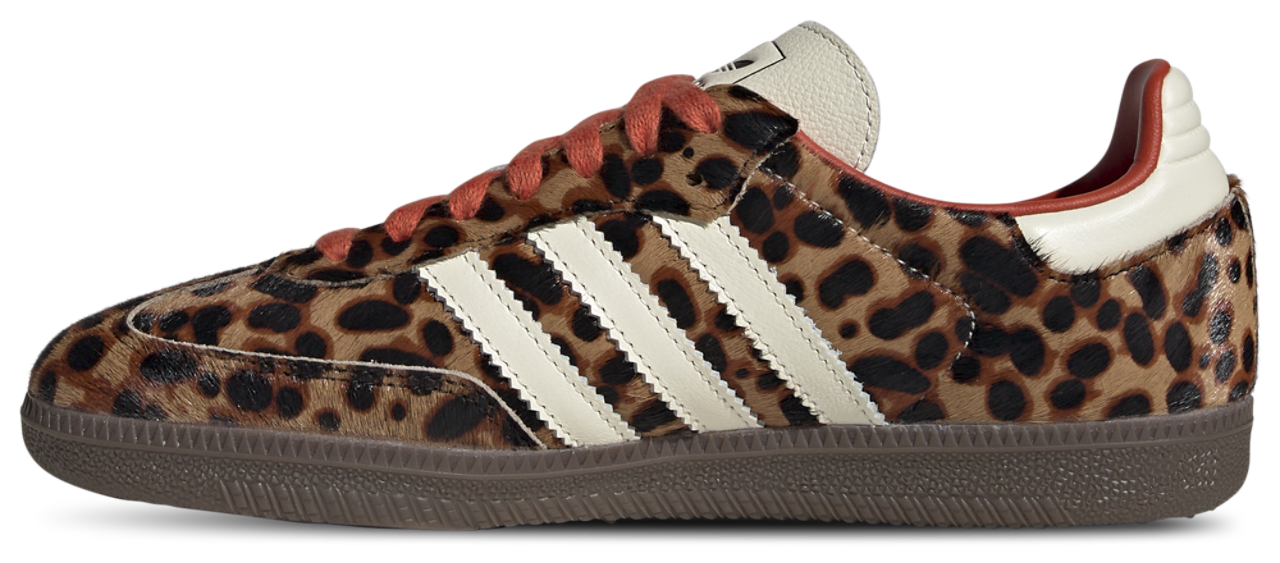 adidas Originals Samba Image 2 of 4. Tap to open photo gallery.