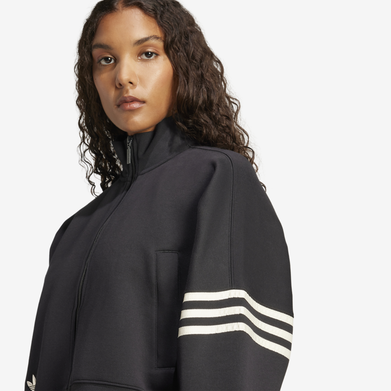 adidas アディダス NEUCLASSICS トラックトップ　2XL アディダス Neuclassics トラックトップ - ブラック | アディダス ジャパン