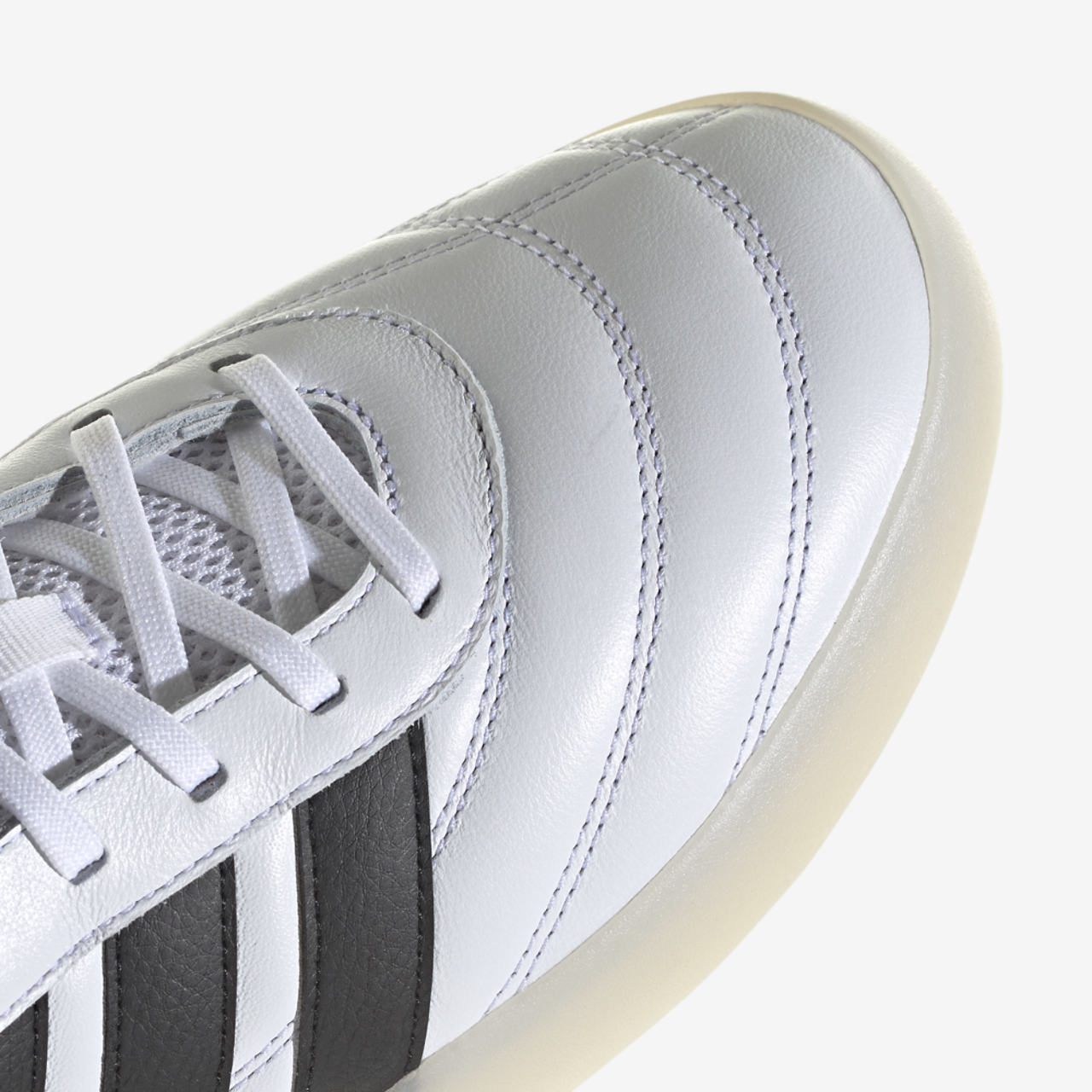 adidas Barreda Mundial Image 8 of 8. Tap to open photo gallery.