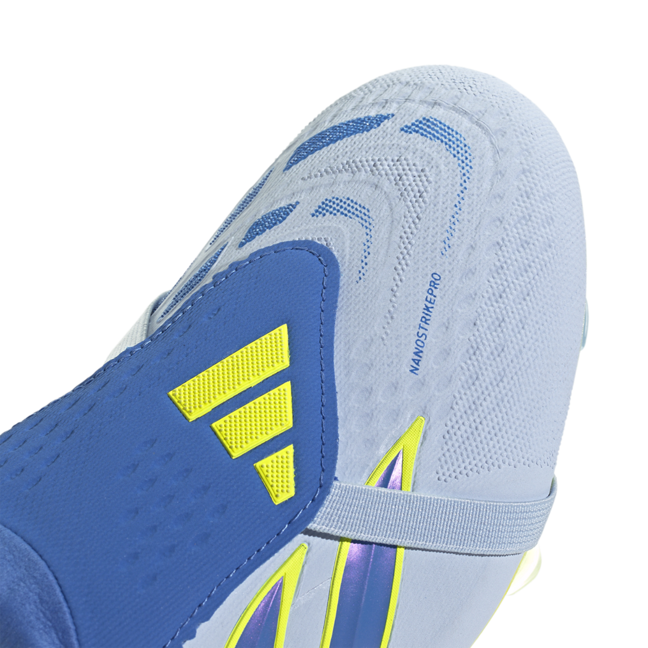 adidas Predator Pro Fold-Over Tongue FG Image 6 of 7. Tap to open photo gallery.