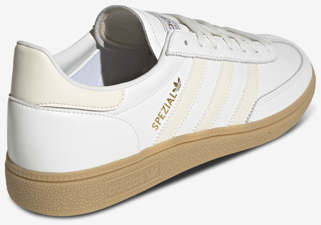 adidas Originals Handball Spezial Image 3 of 5. Tap to open photo gallery.