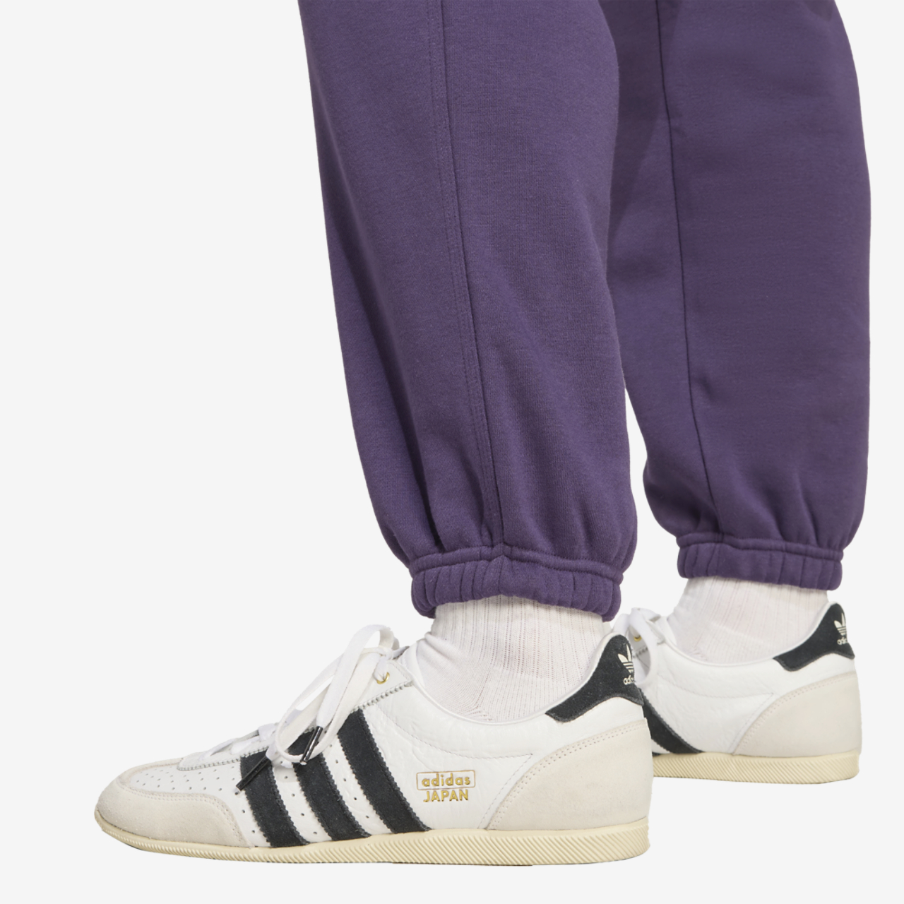 adidas Originals Trefoil Essentials Fleece Pants Image 4 of 5. Tap to open photo gallery.