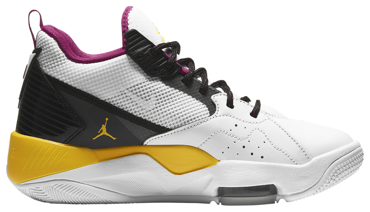 Nike AJ Zoom '92 Image 1 of 5. Tap to open photo gallery.