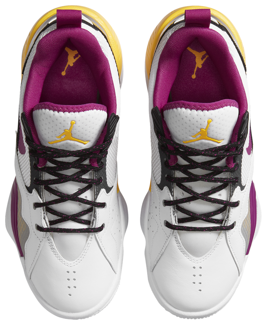 Nike AJ Zoom '92 Image 4 of 5. Tap to open photo gallery.