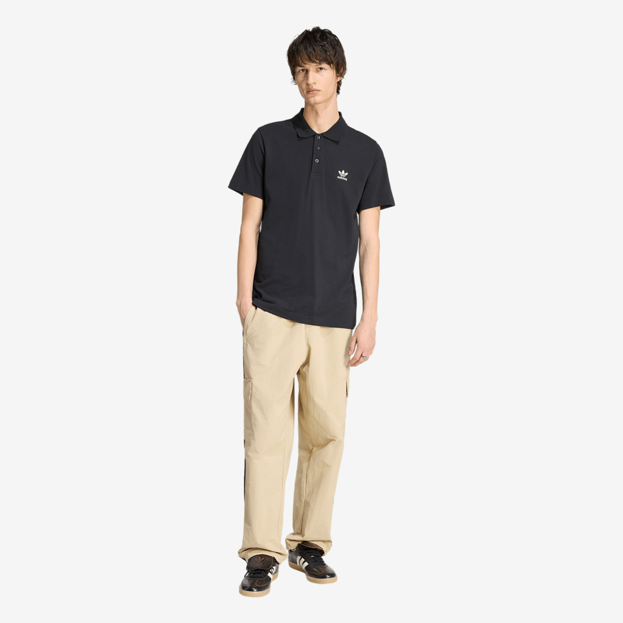 adidas Originals adicolor Classics 3 Strp Cargo Pants Image 5 of 6. Tap to open photo gallery.