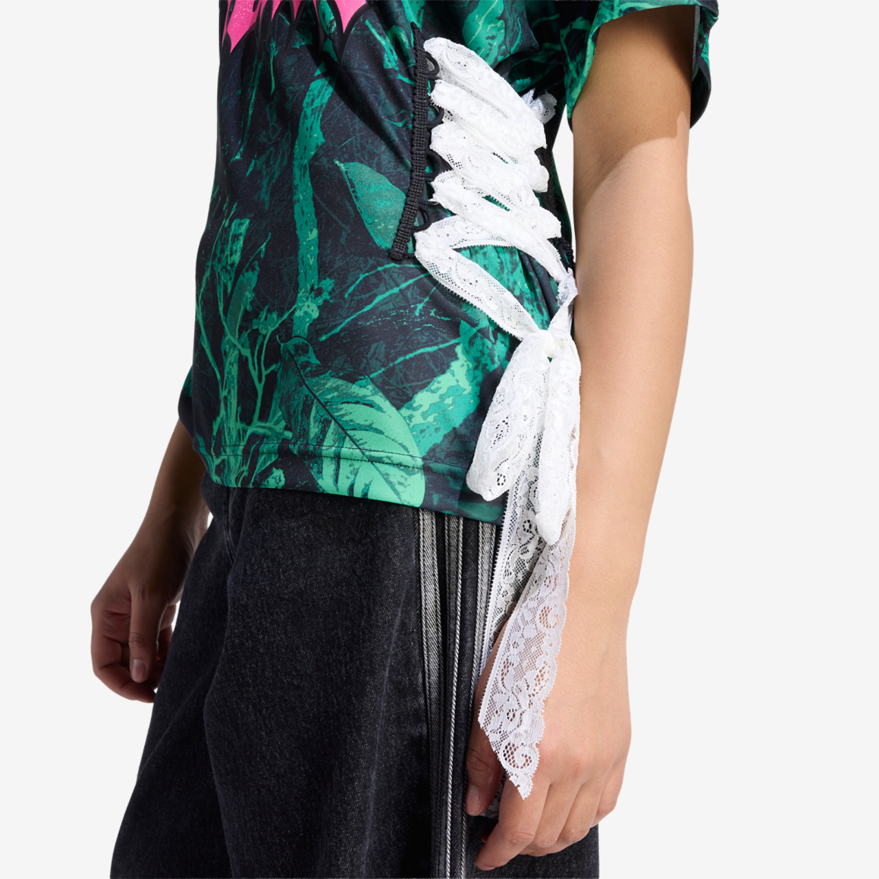 adidas CDMX Recon Jersey Image 4 of 6. Tap to open photo gallery.
