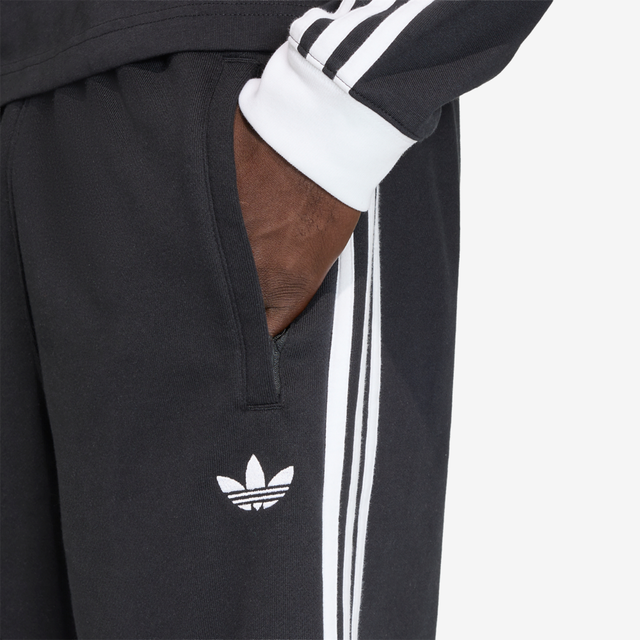 adidas Originals adicolor 3-Stripes Shorts Image 4 of 7. Tap to open photo gallery.