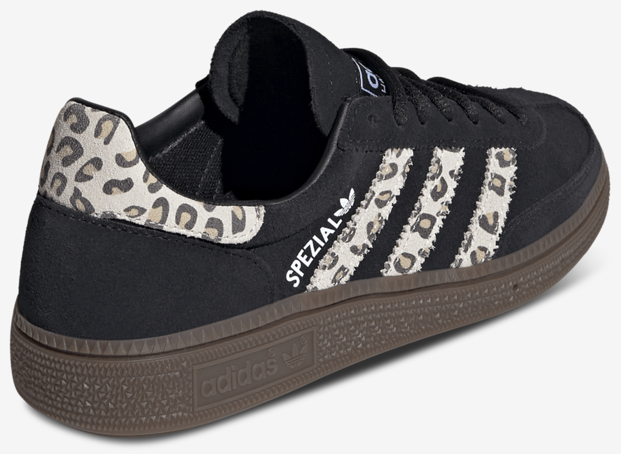 adidas Originals Handball Spezial Image 3 of 5. Tap to open photo gallery.