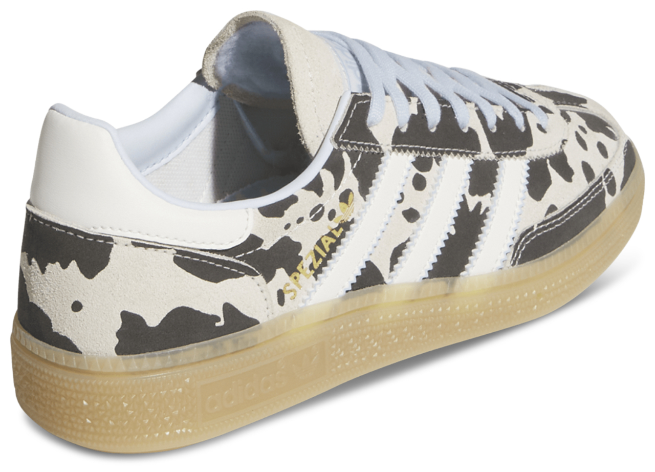 adidas Originals Handball Spezial Image 3 of 5. Tap to open photo gallery.