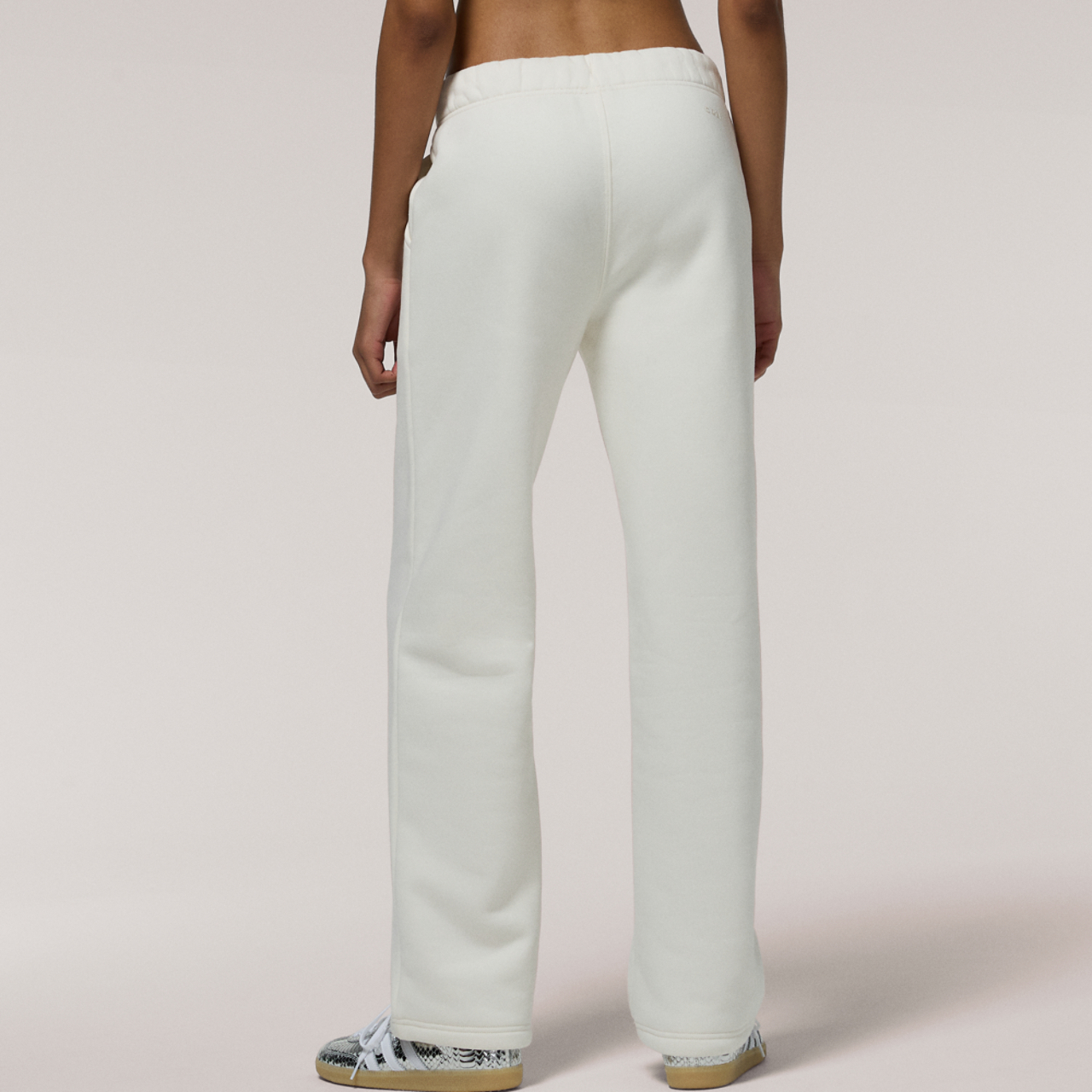 Cozi Yabsia Wide Leg Pants Image 2 of 4. Tap to open photo gallery.