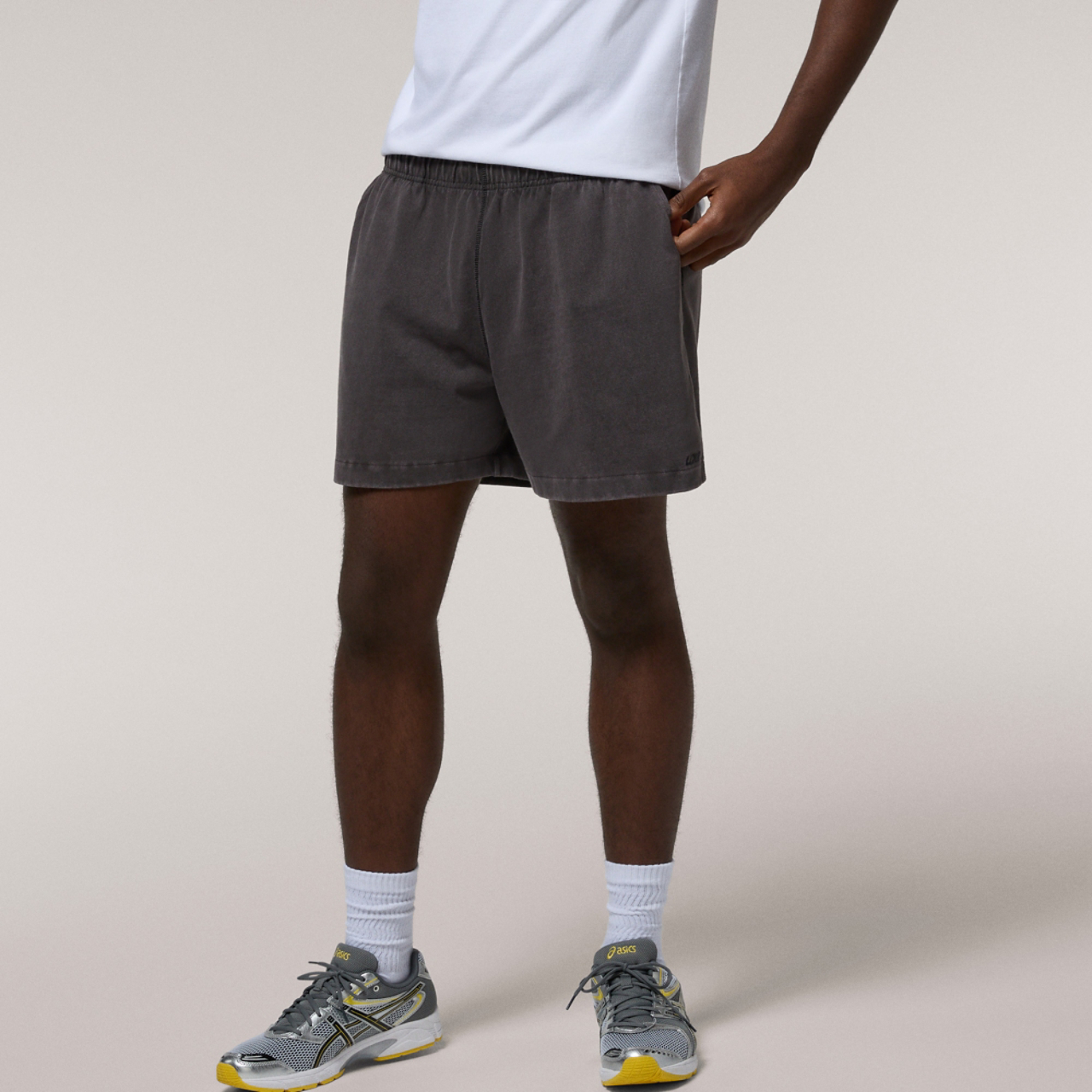 LCKR Heavyweight 6" Inseam Shorts Image 1 of 6. Tap to open photo gallery.