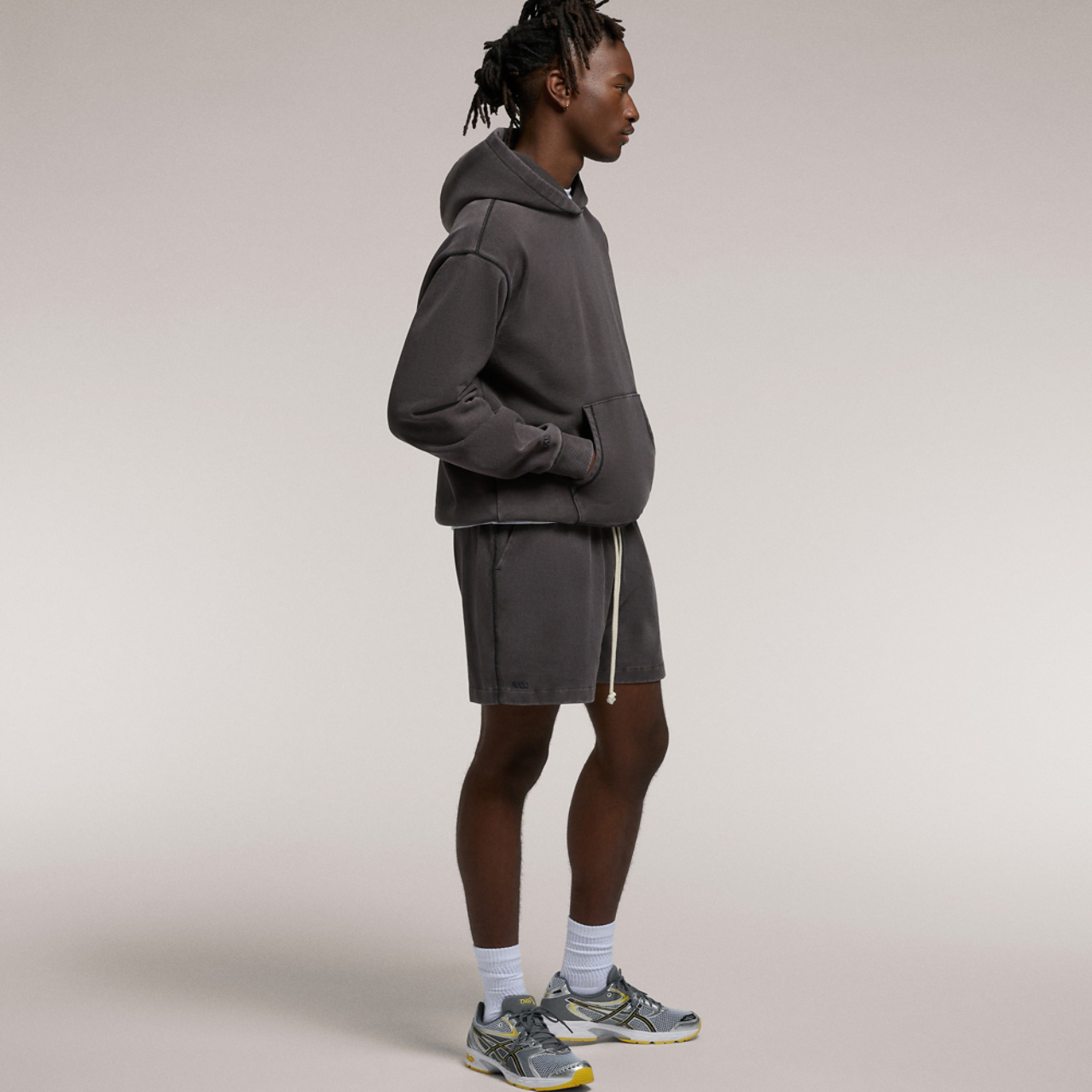 LCKR Heavyweight 6" Inseam Shorts Image 6 of 6. Tap to open photo gallery.
