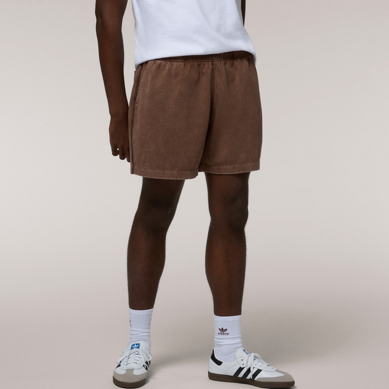 LCKR Heavyweight 6" Inseam Shorts Image 1 of 5. Tap to open photo gallery.