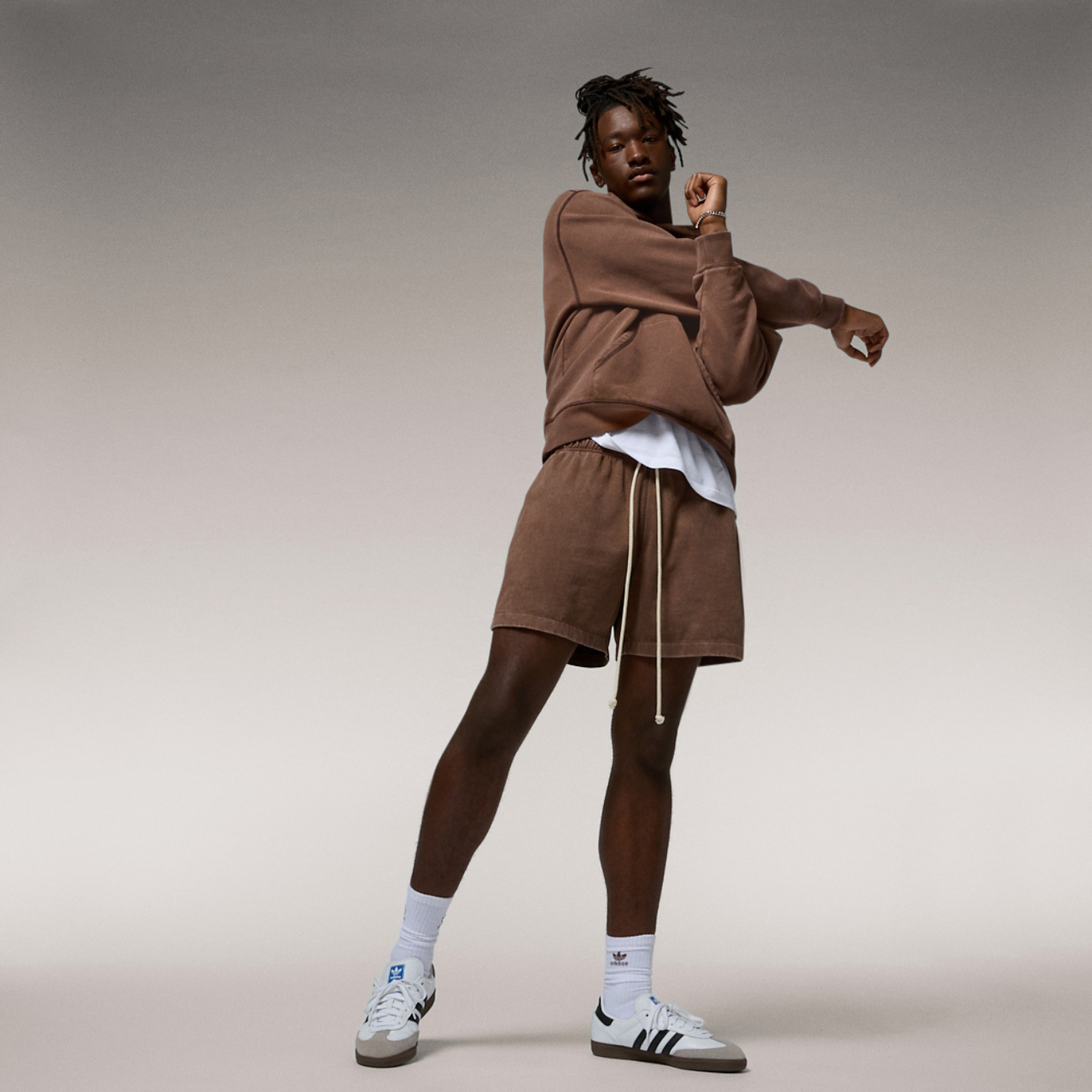 LCKR Heavyweight 6" Inseam Shorts Image 4 of 5. Tap to open photo gallery.