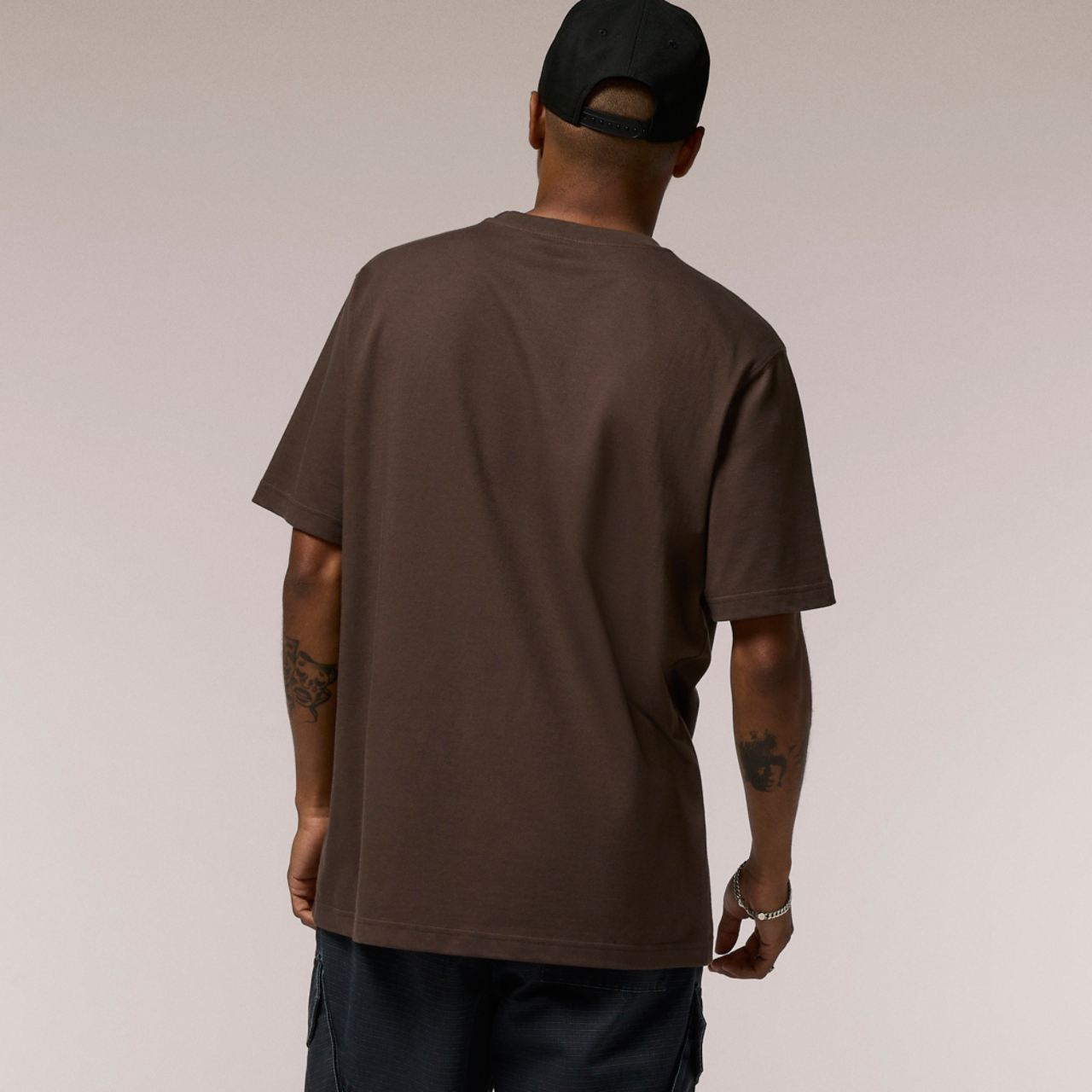 LCKR Mosswood Basic T-Shirt Image 2 of 5. Tap to open photo gallery.