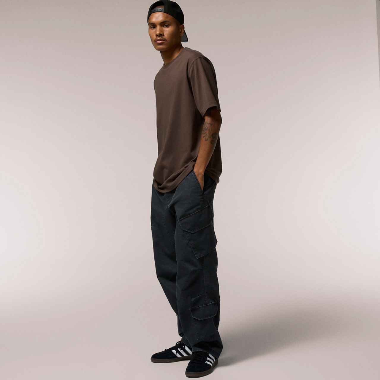 LCKR Mosswood Basic T-Shirt Image 5 of 5. Tap to open photo gallery.