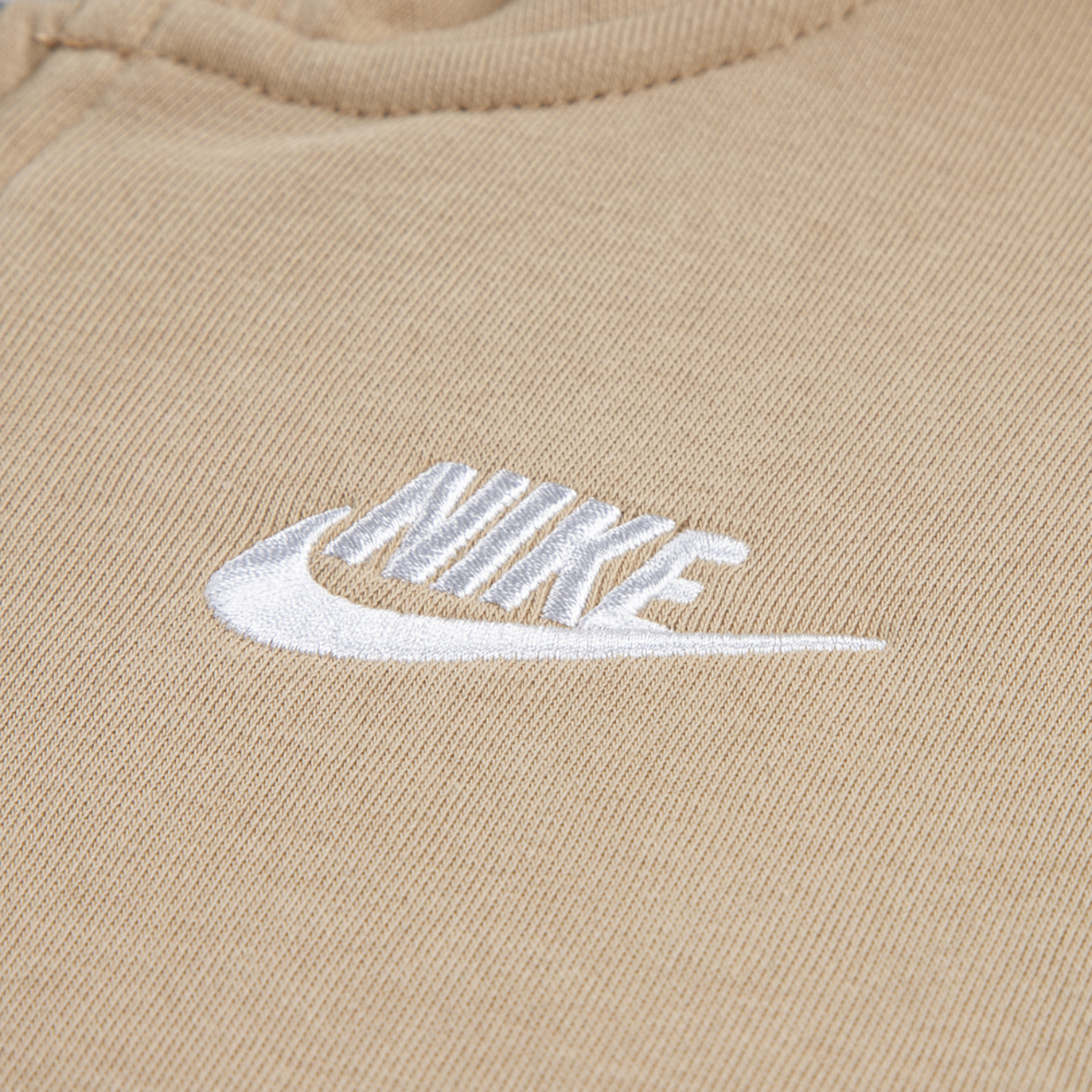 Nike NSW LBR Club Fleece Full-Zip Set Image 3 of 4. Tap to open photo gallery.