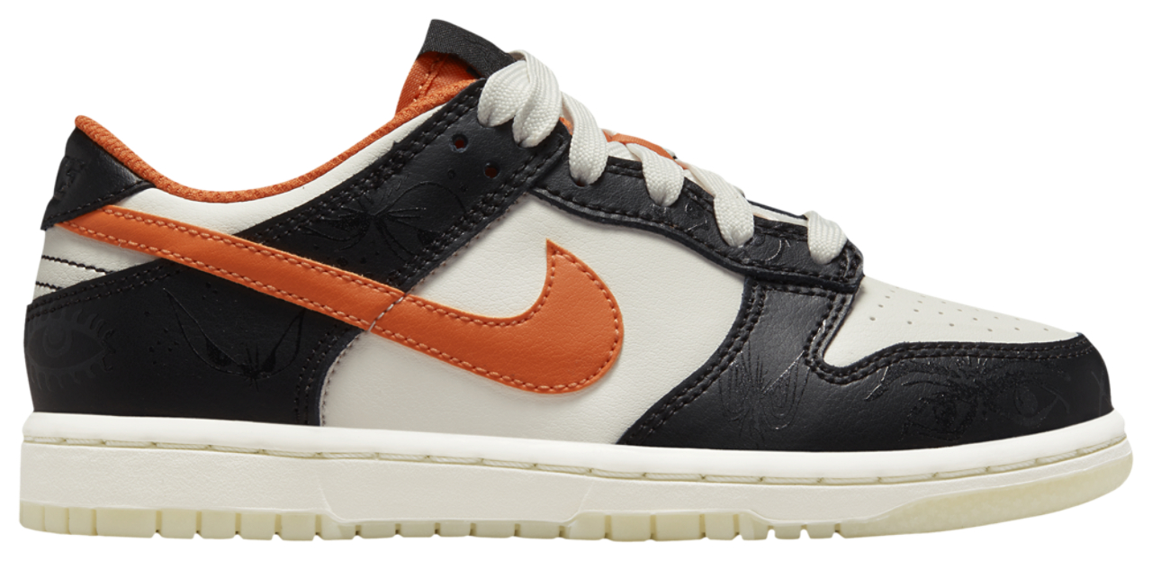 Nike Dunk Low Premium Image 1 of 5. Tap to open photo gallery.