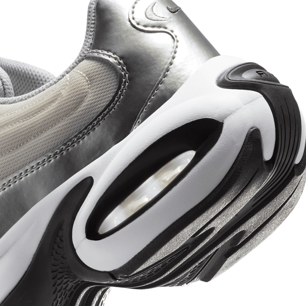 Nike Air Max Portal SE Image 8 of 8. Tap to open photo gallery.