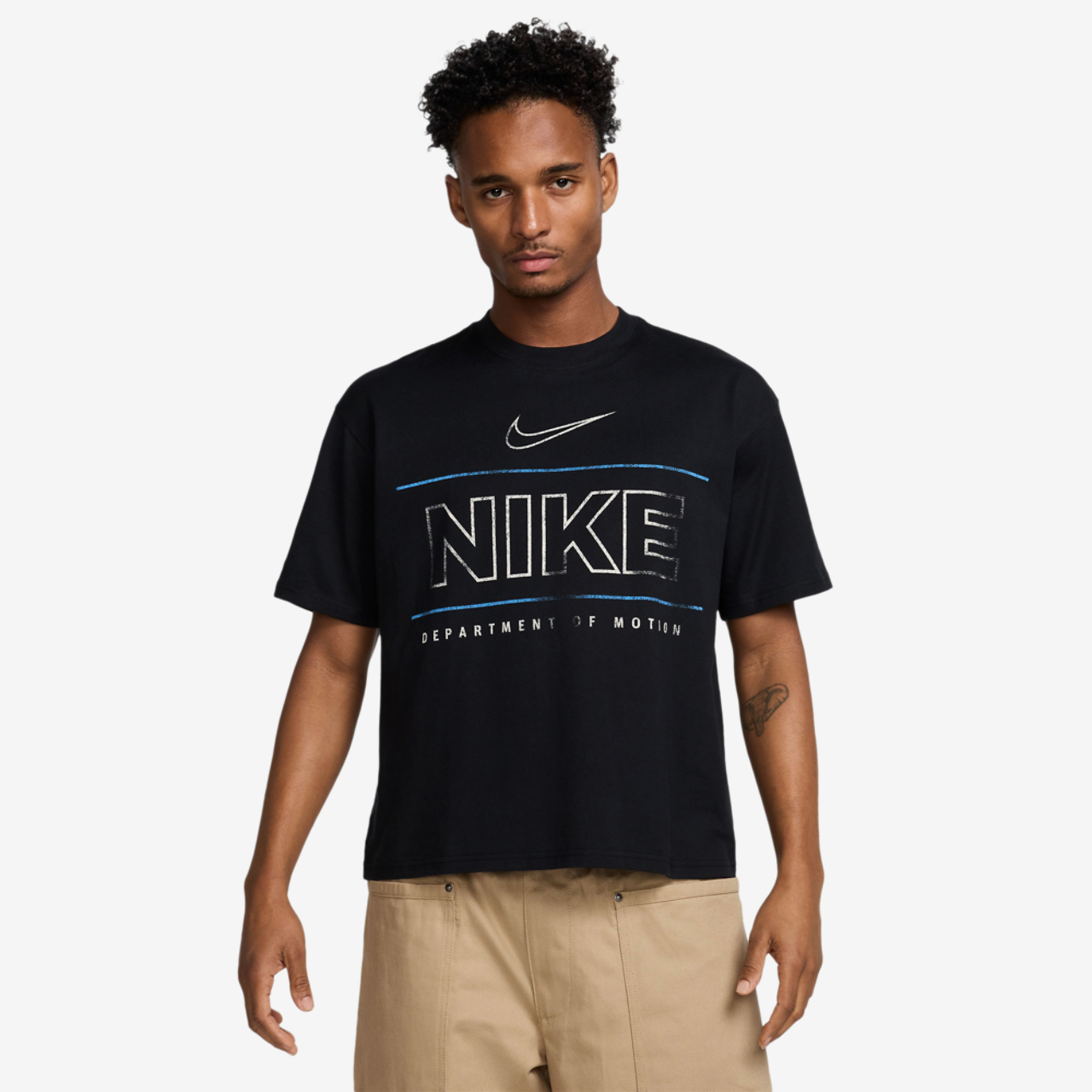 Nike SS Crop Crew T-Shirt BC Image 1 of 3. Tap to open photo gallery.