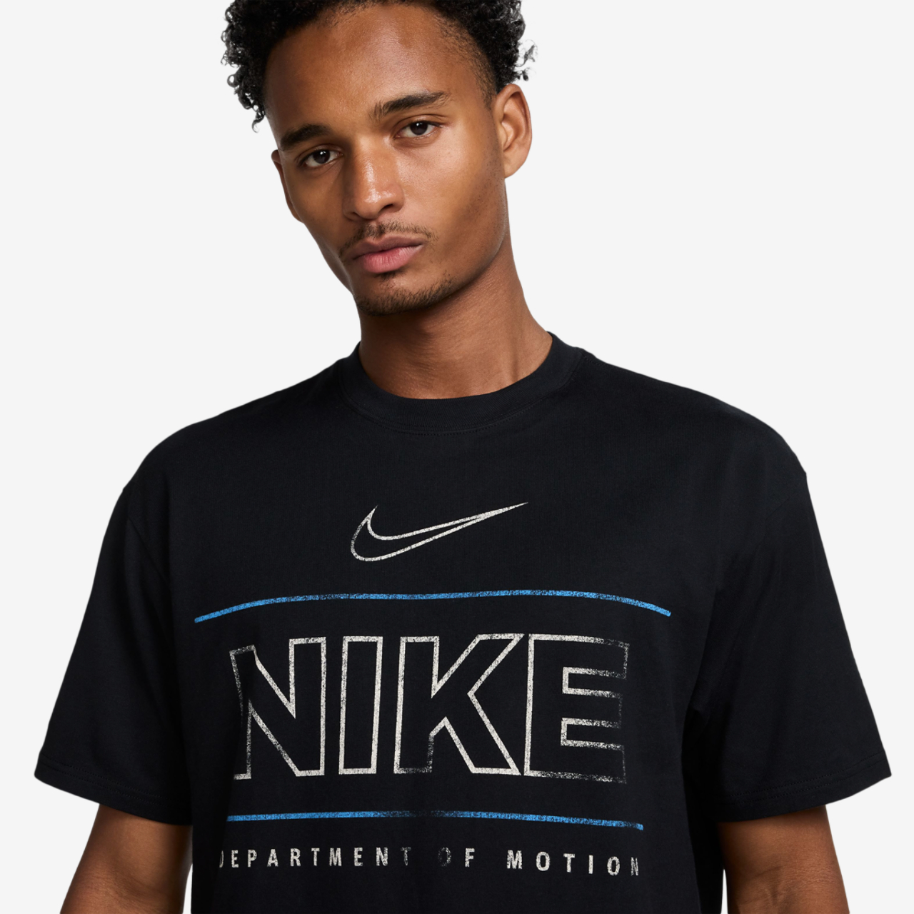 Nike SS Crop Crew T-Shirt BC Image 3 of 3. Tap to open photo gallery.