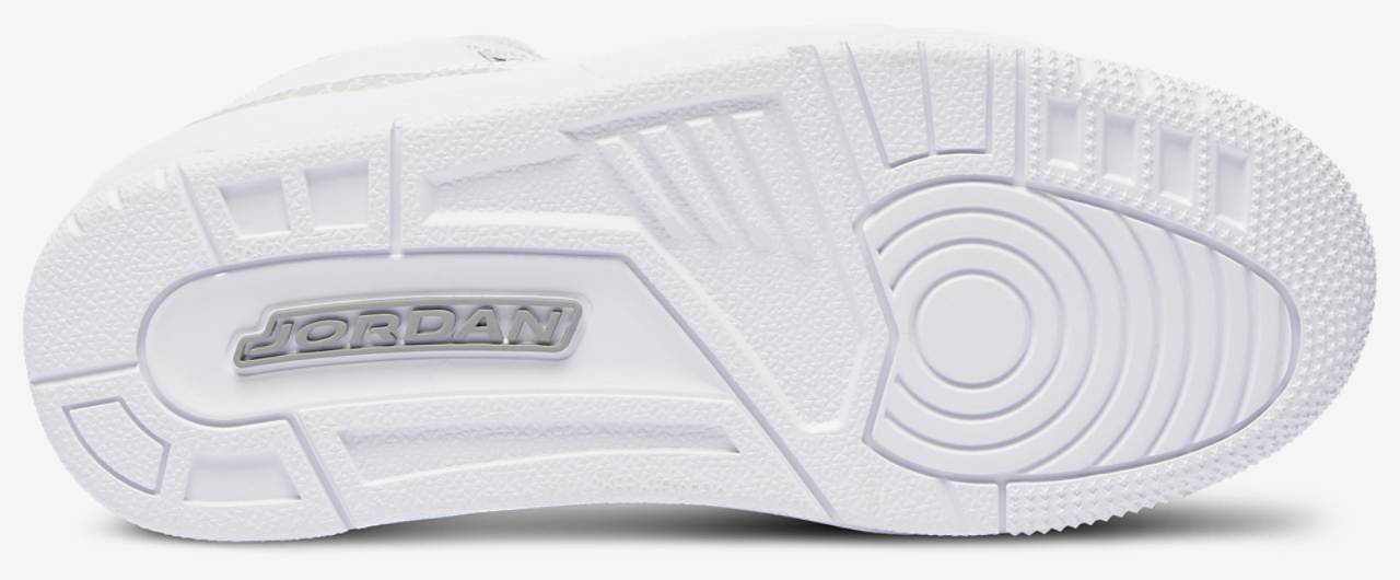 Jordan Retro 3 Image 5 of 5. Tap to open photo gallery.