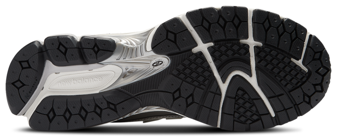 New Balance 1906R Image 6 of 6. Tap to open photo gallery.