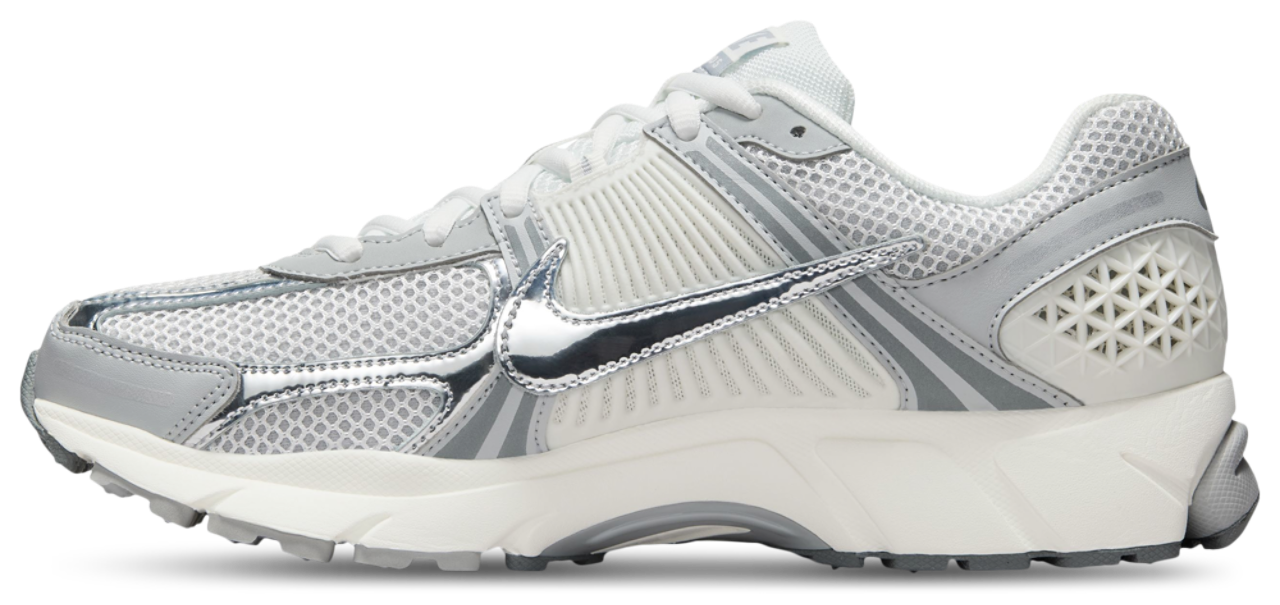 Nike Zoom Vomero 5 NA70 Image 2 of 6. Tap to open photo gallery.