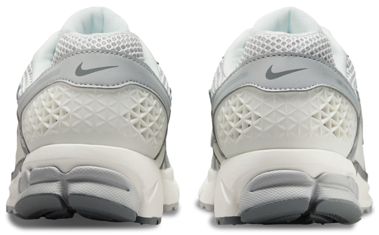 Nike Zoom Vomero 5 NA70 Image 3 of 6. Tap to open photo gallery.