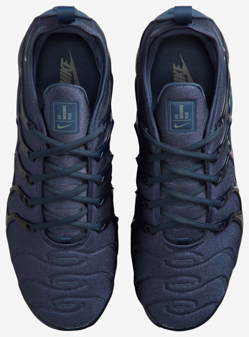 Nike Air Vapormax Plus NA75 Image 4 of 5. Tap to open photo gallery.