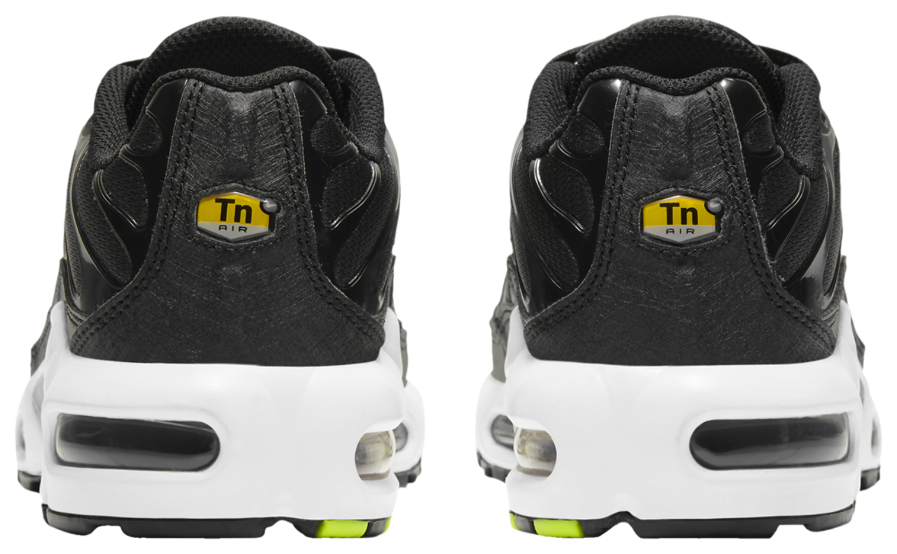 Nike Air Max Plus Image 3 of 6. Tap to open photo gallery.