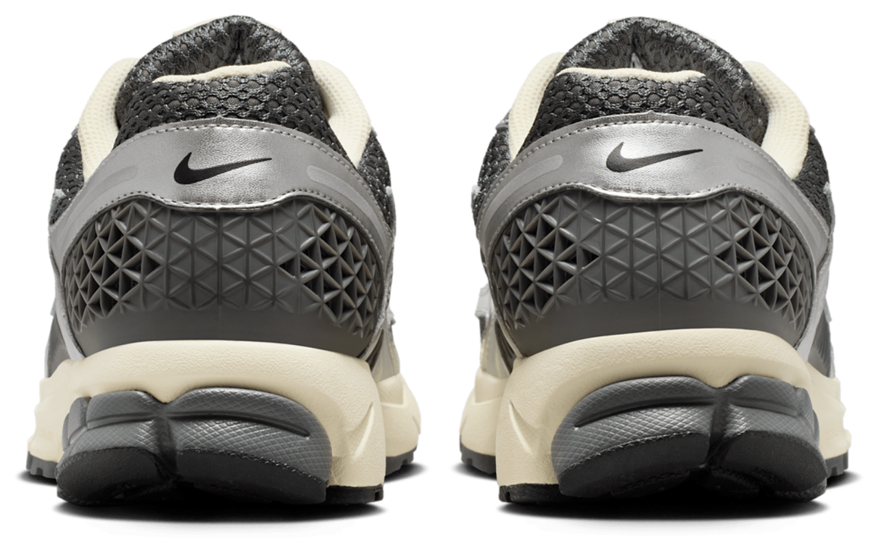 Nike Zoom Vomero 5 Image 3 of 5. Tap to open photo gallery.