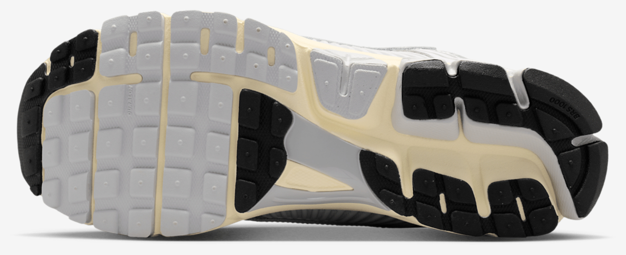 Nike Zoom Vomero 5 Image 5 of 5. Tap to open photo gallery.