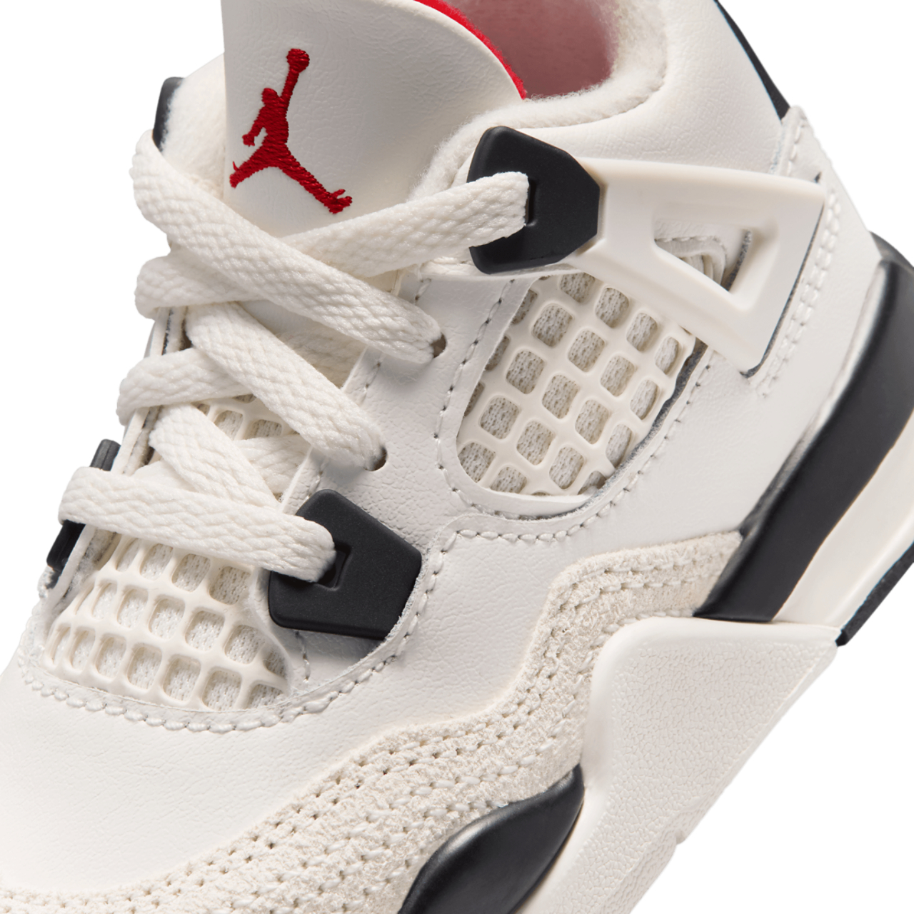 Jordan Retro 4 Image 7 of 8. Tap to open photo gallery.