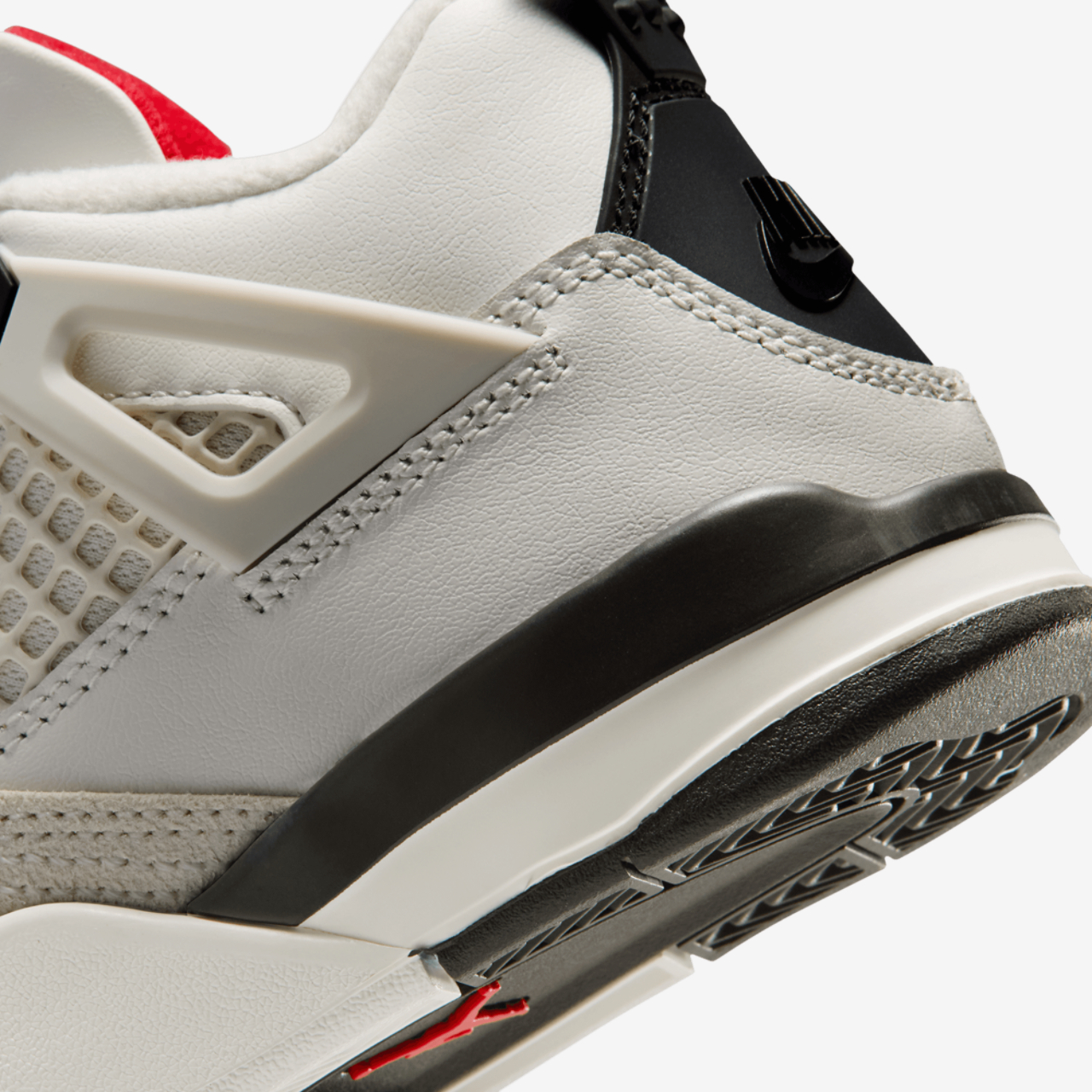 Jordan Retro 4 Image 8 of 9. Tap to open photo gallery.