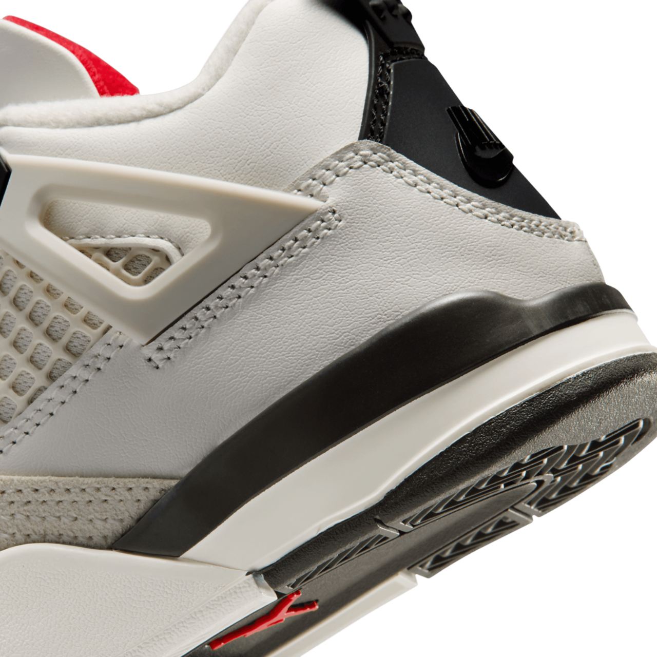 Jordan Retro 4 Image 8 of 9. Tap to open photo gallery.