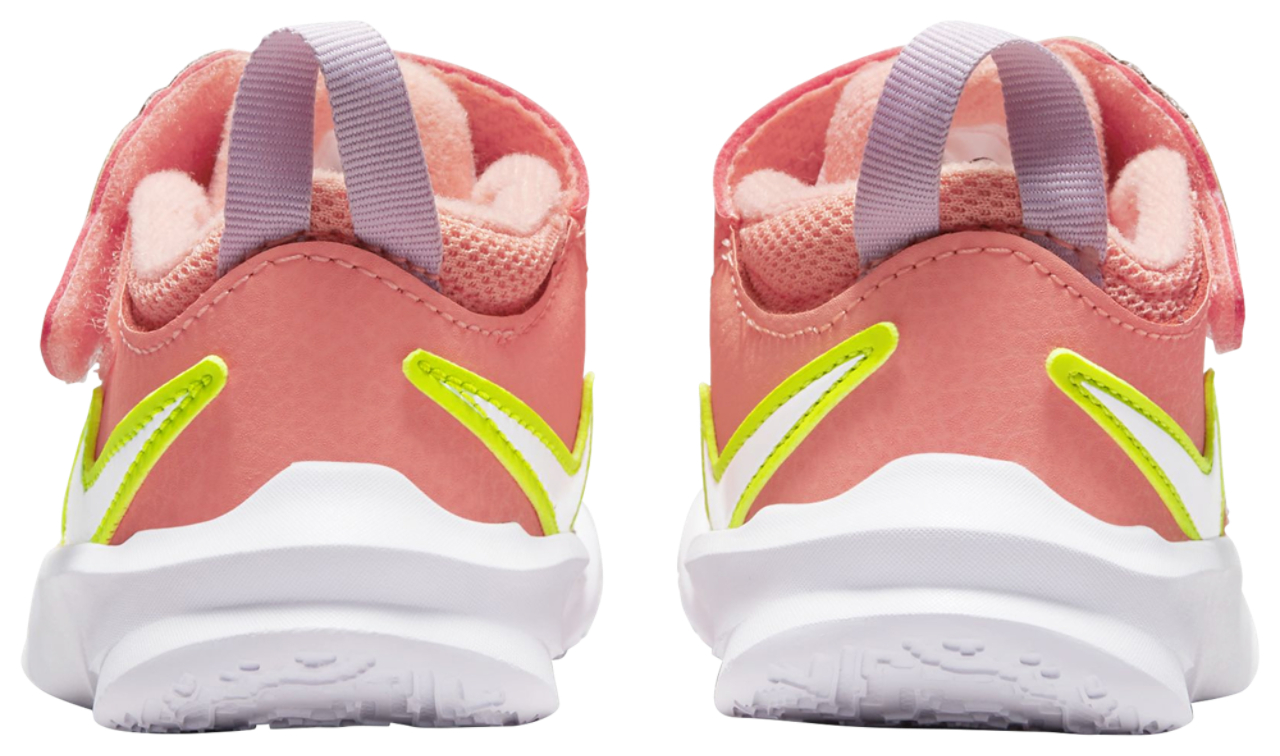 Nike Team Hustle D 10 Image 3 of 6. Tap to open photo gallery.