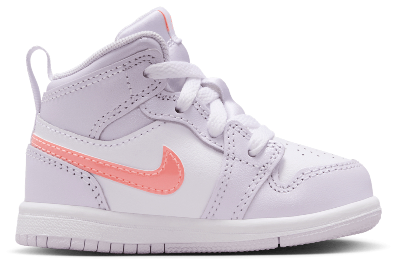 Jordan 1 Mid SE Fem Image 1 of 5. Tap to open photo gallery.