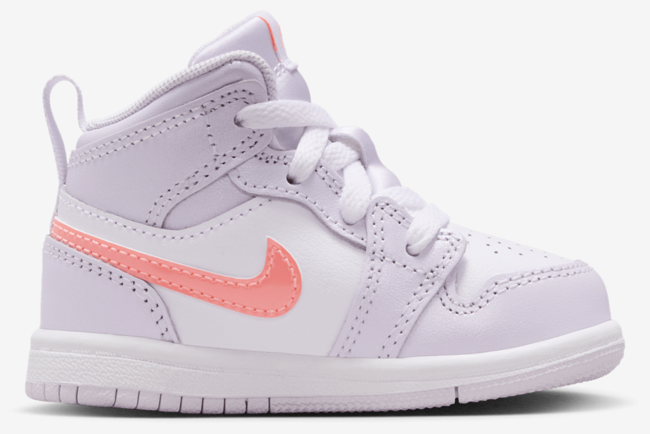 Jordan 1 Mid SE Fem Image 1 of 5. Tap to open photo gallery.