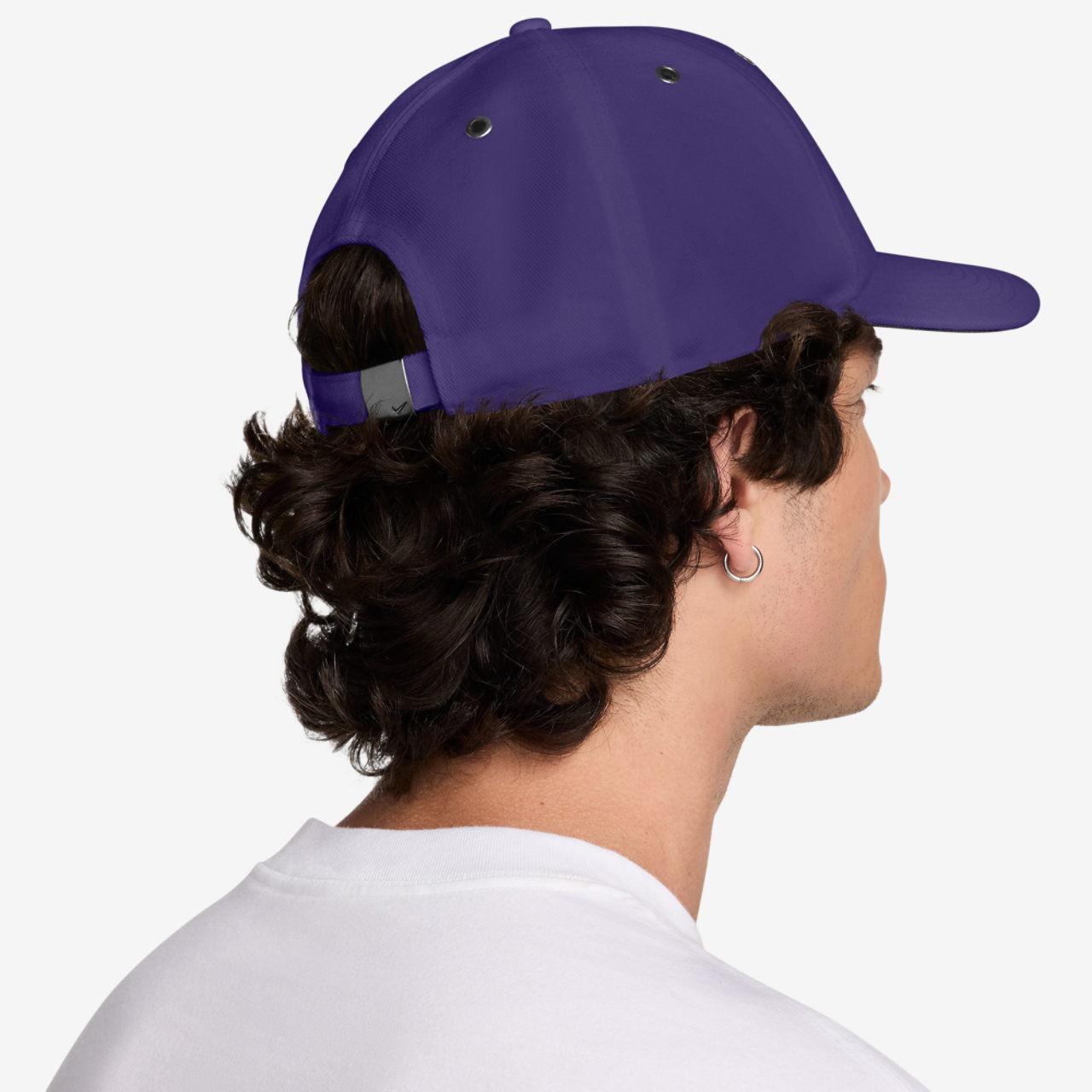 Nike Dri-FIT Pro Cap Image 2 of 7. Tap to open photo gallery.