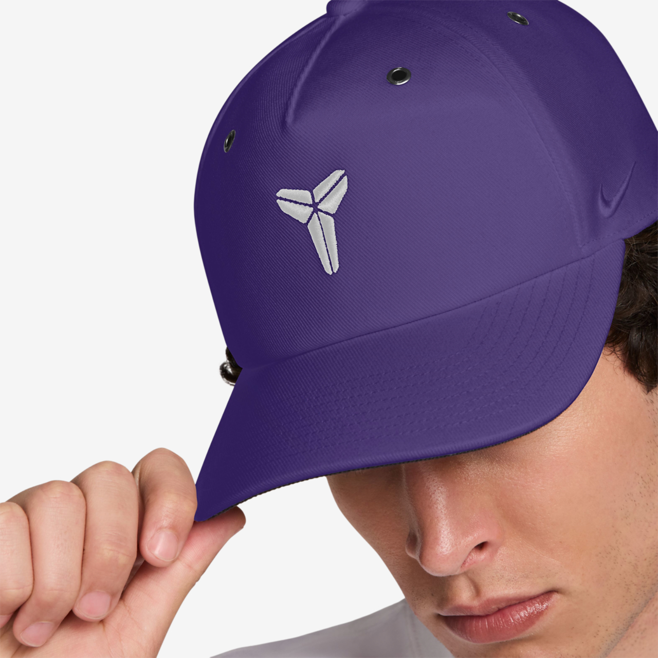 Nike Dri-FIT Pro Cap Image 4 of 7. Tap to open photo gallery.